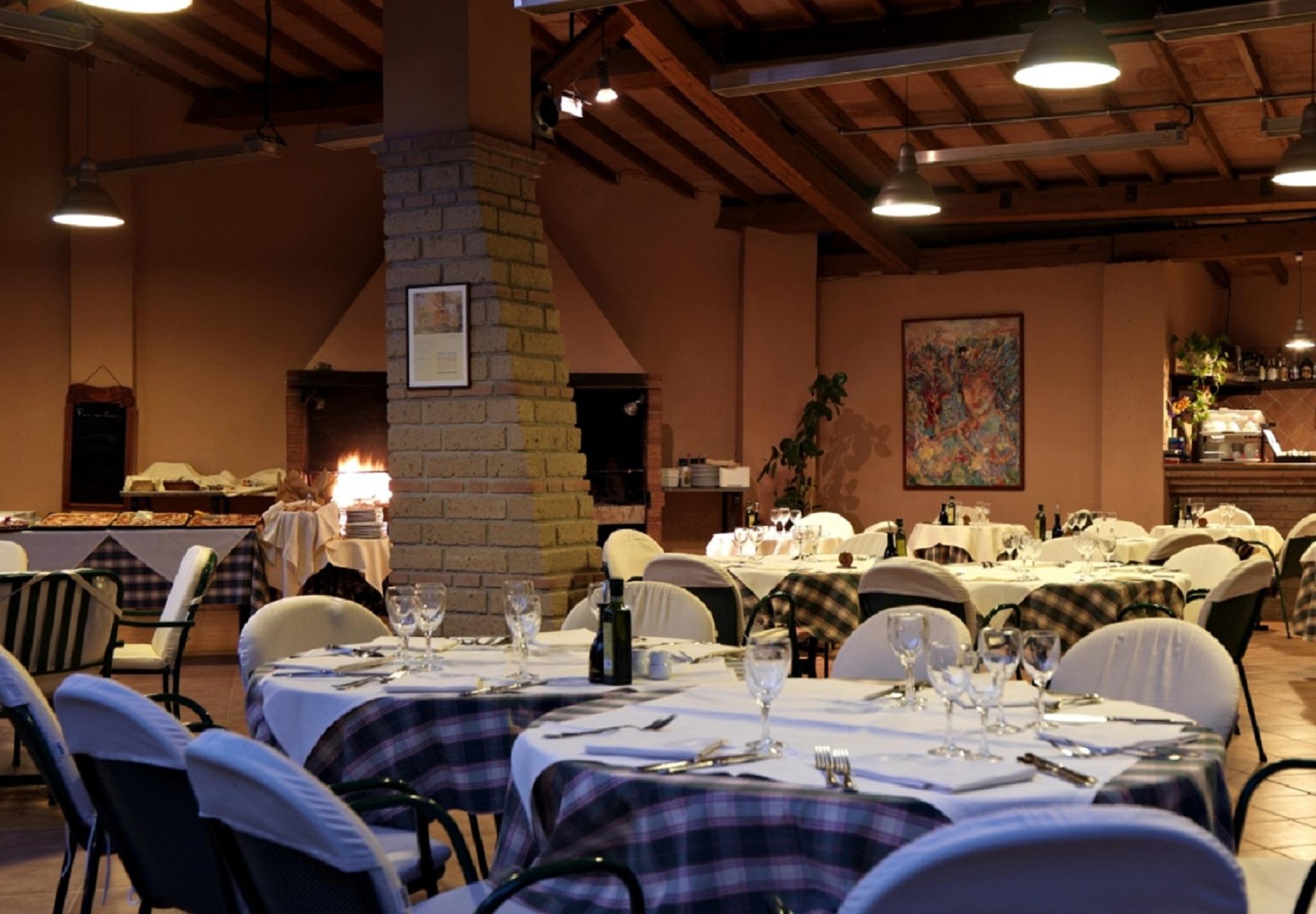 Montebelli Agriturismo & Country Hotel Caldana Restaurace fotografie